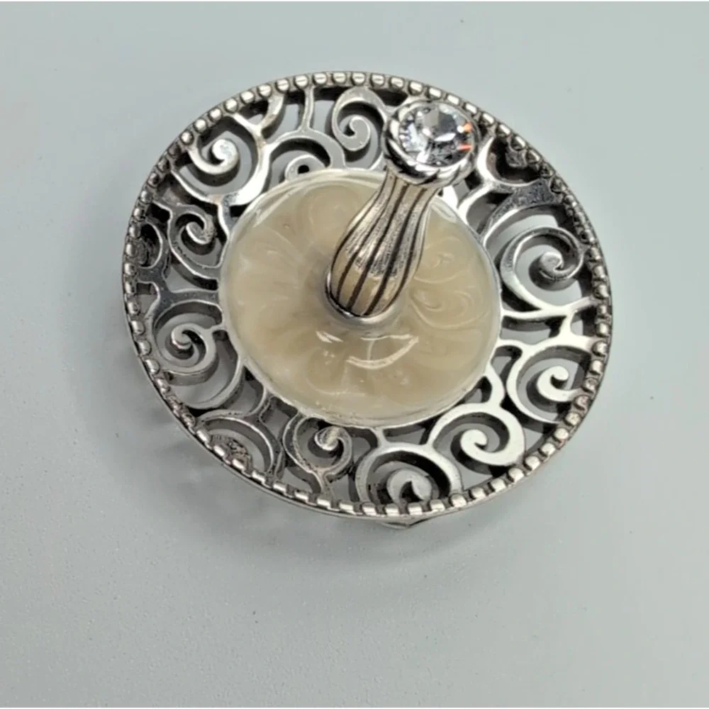 Brighton Lacie Daisy Ring Holder Swarovski Crystal Silver Plate Mother Of Pearl